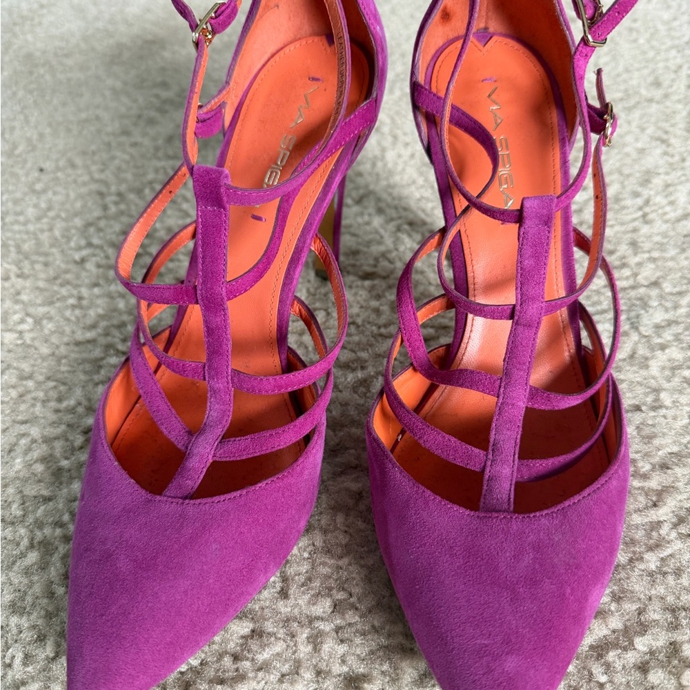 Via Spiga Fuchsia Strappy Heels. Good condition